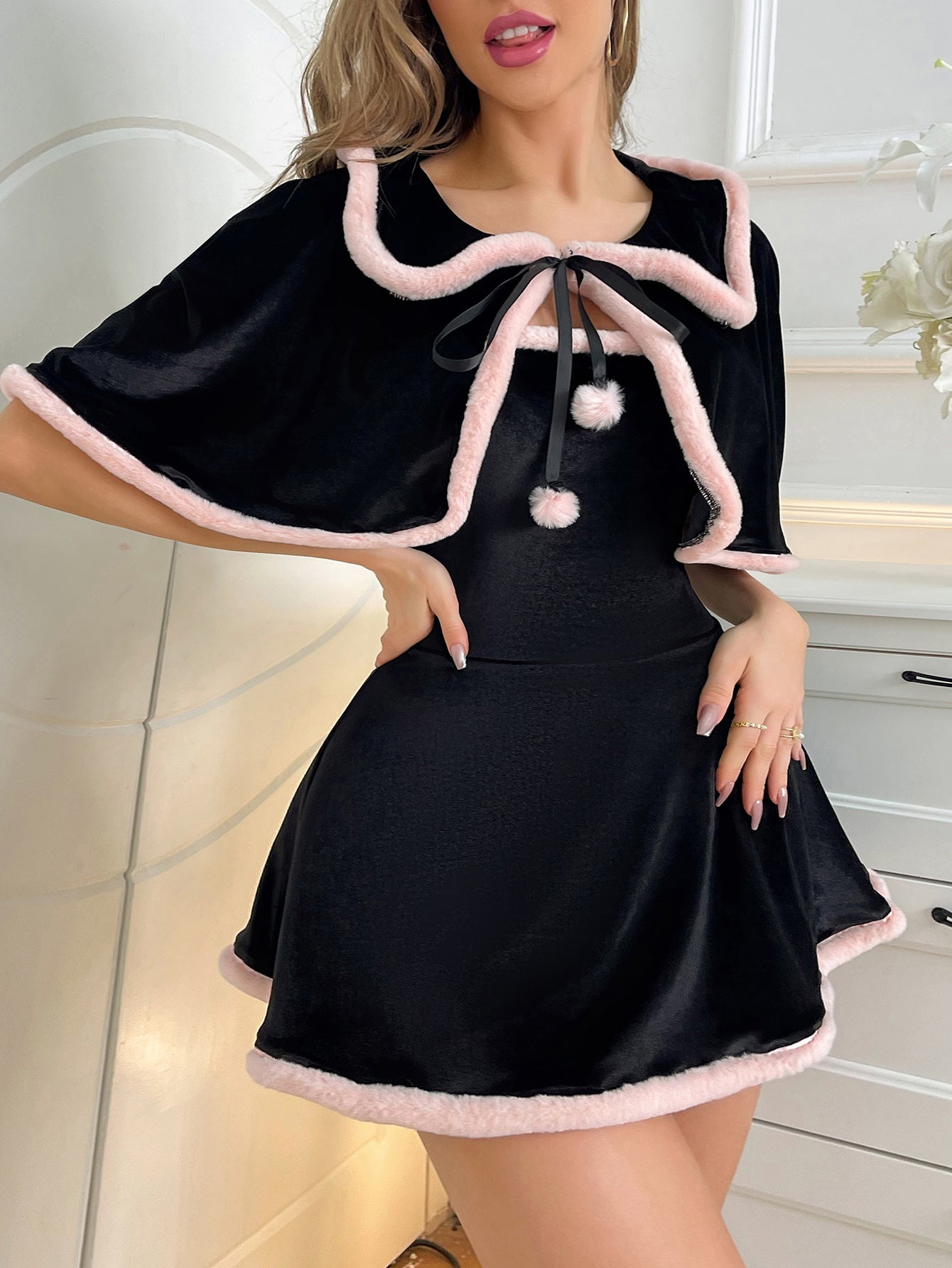 Delicate and comfortable black velvet shawl nightdress